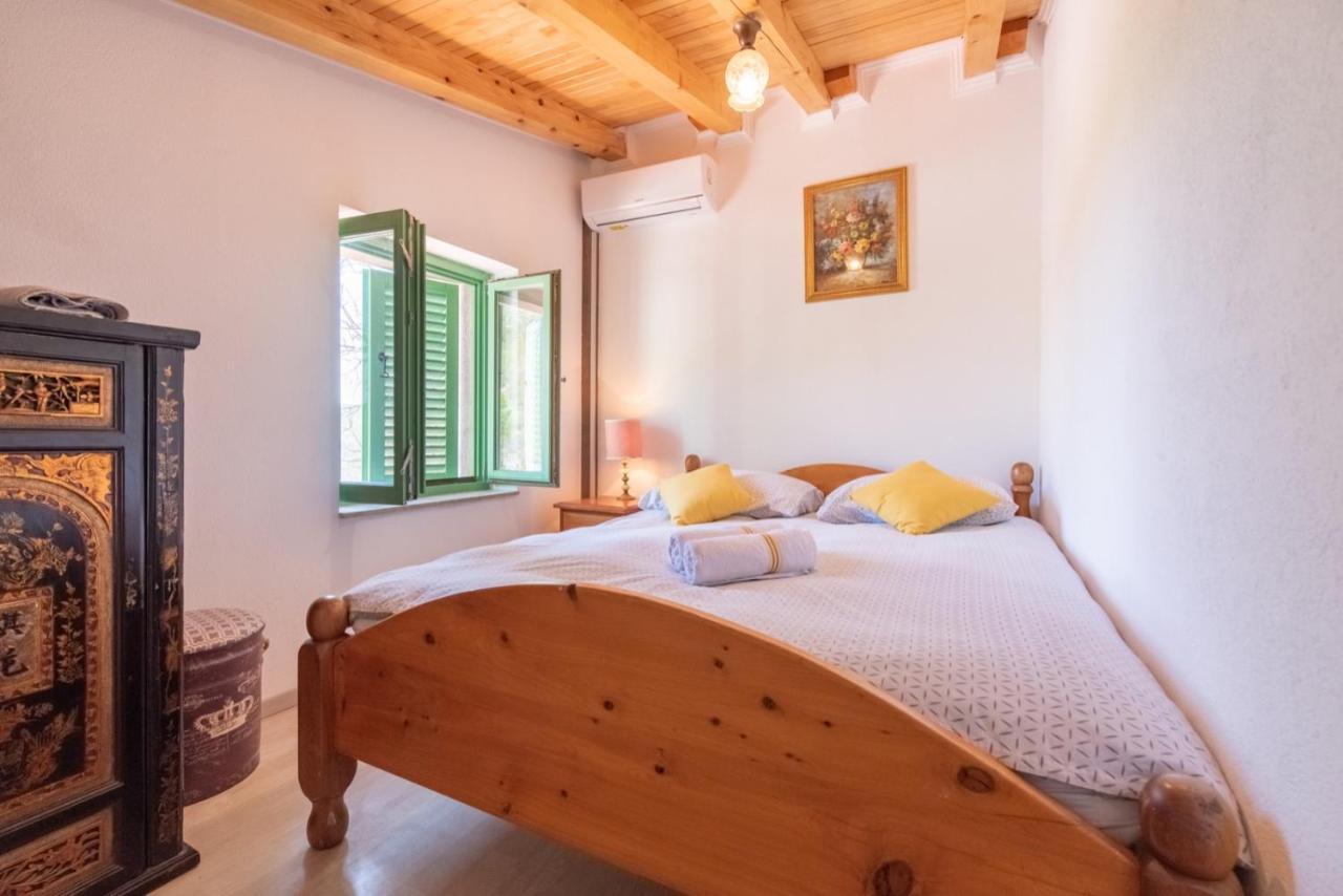 Villa Pristinus Krstatice エクステリア 写真