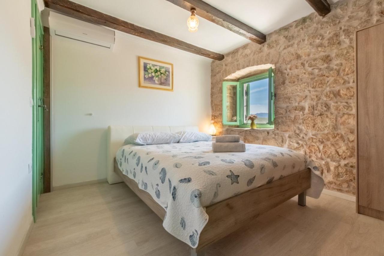 Villa Pristinus Krstatice エクステリア 写真